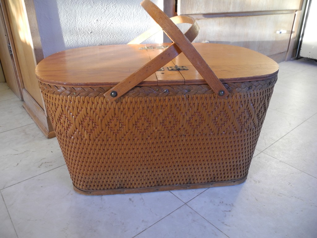 Daryl's Mom and Dad's picnic basket that we have.