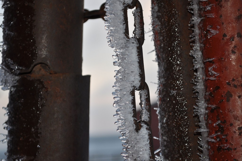 Chain on a gate with frost