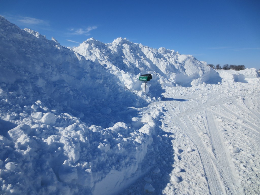 The poor farmer who had to dig this mail box out