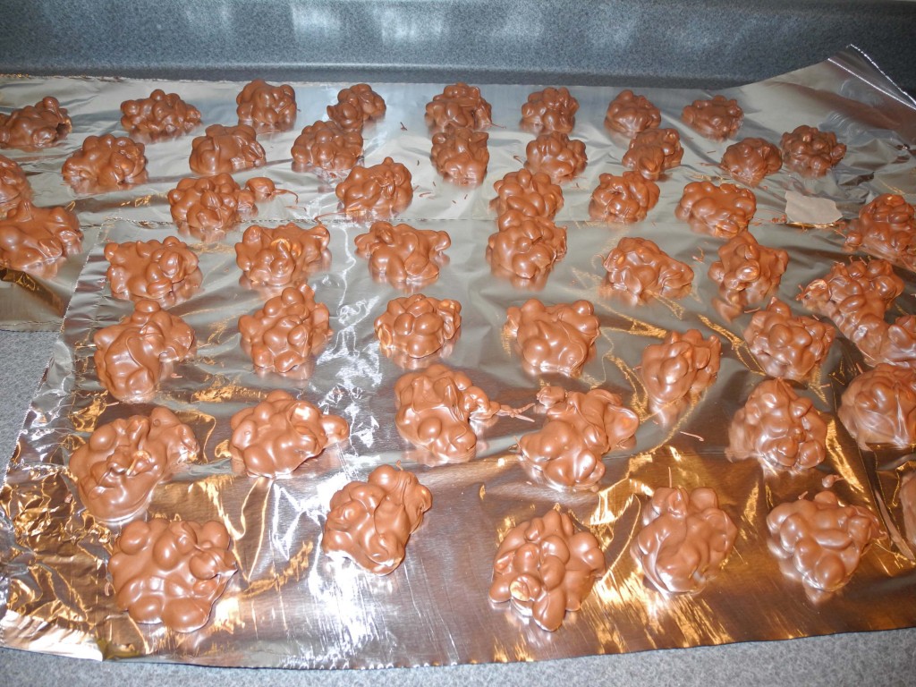 Diane's recipe for chocolate peanut clusters