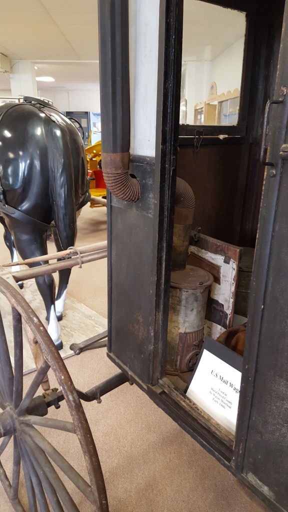 This is a Mail buggy and it even had a heater inside. I never had seen this before - pretty cool!